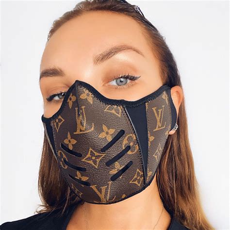 mascherina louis vuitton prezzo|louis vuitton lv mask.